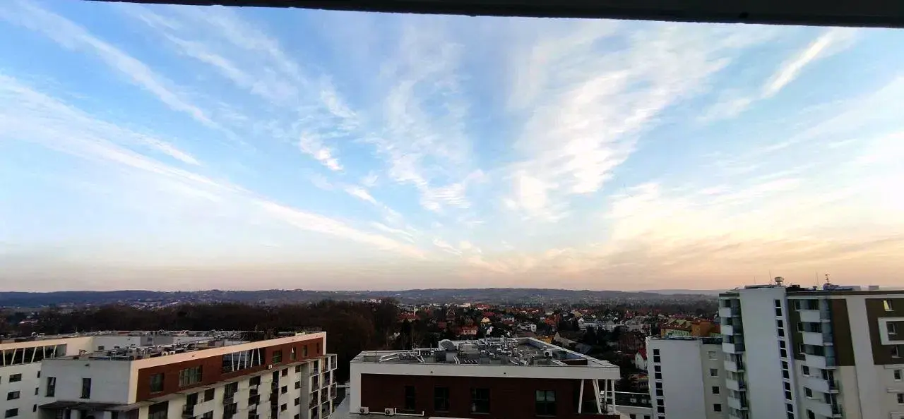 4 pokojowe Pl Nowy Targ obok Rynek PL/UA/ENG