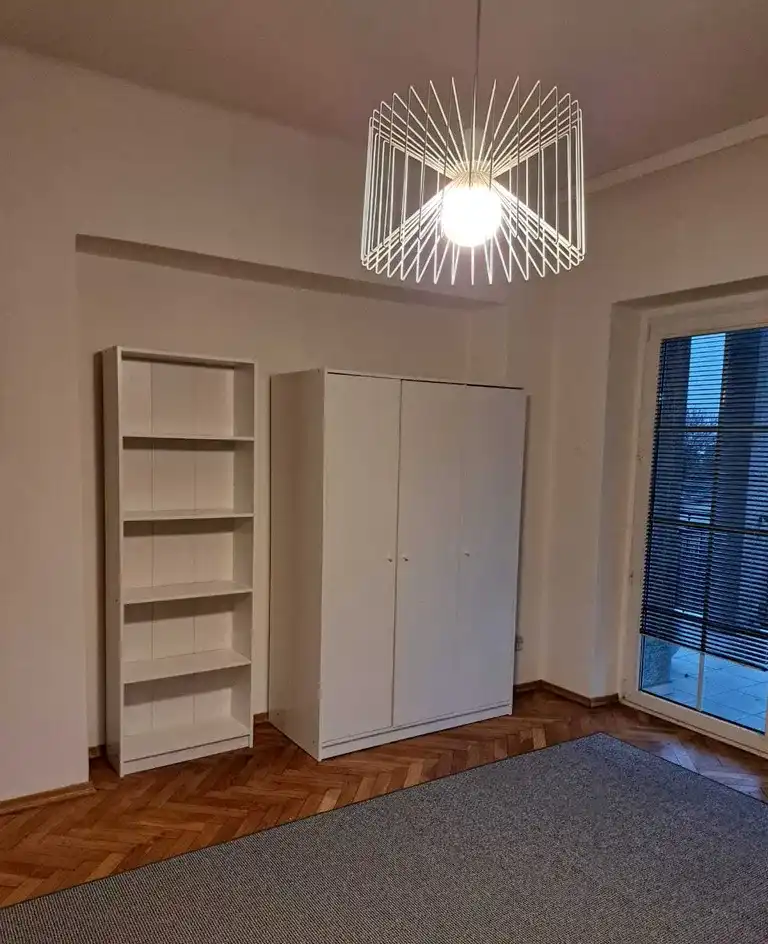 Duży pokój z balkonem w centrum Kielc - zdjęcie 3