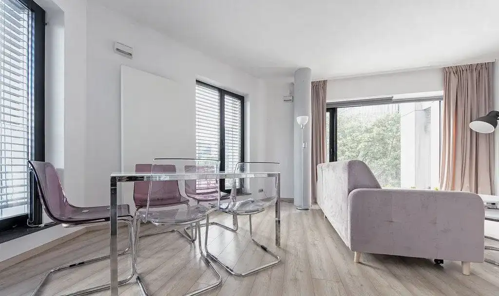 Prestiż w Sercu Poznania Klimatyzowany Apartament - zdjęcie 8