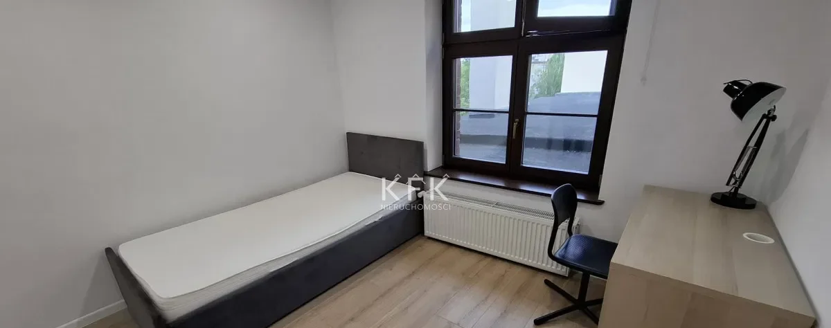 POKÓJ W MIESZKANIU STUDENCKIM - zdjęcie 9