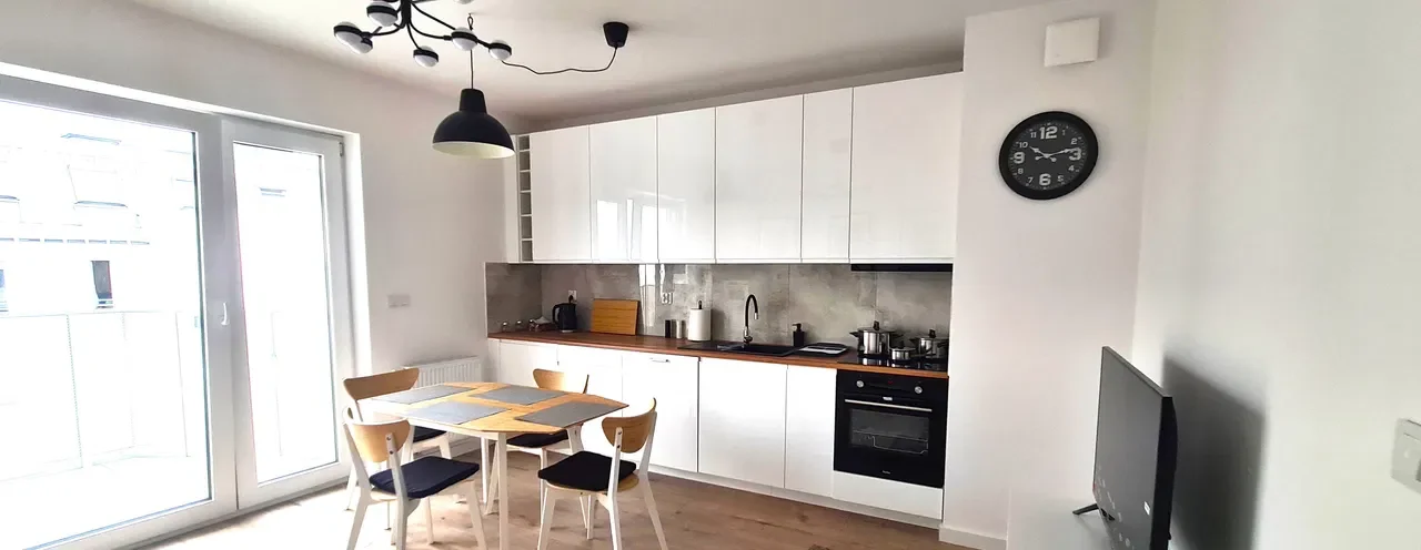 wolne mieszkanie, osobna kuchnia + duży balkon - zdjęcie 4