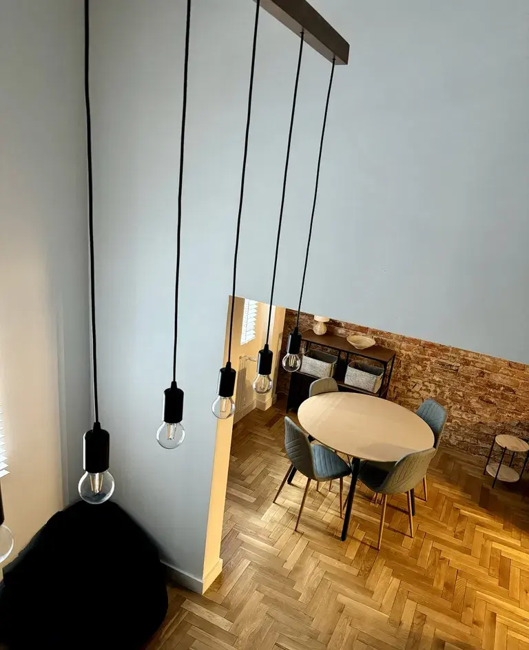 Loftowe 48 m² w kamienicy przy Koneserze, antresola, po remoncie - zdjęcie 9