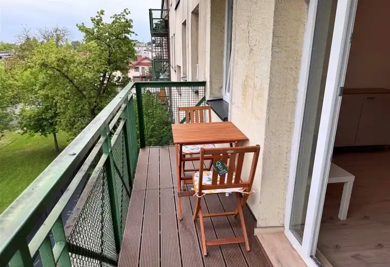 Duża kawalerka Pogoń z balkonem po remoncie - zdjęcie 5