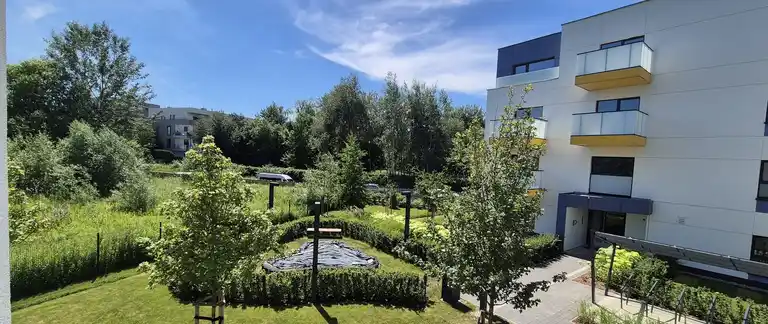 Piękna, jasna kawalerka w centrum miasteczka Wilanów - zdjęcie 9