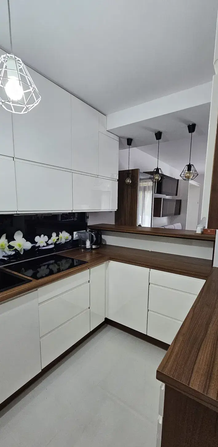 Mieszkanie 2 pok, balkon, garaż - zdjęcie 9