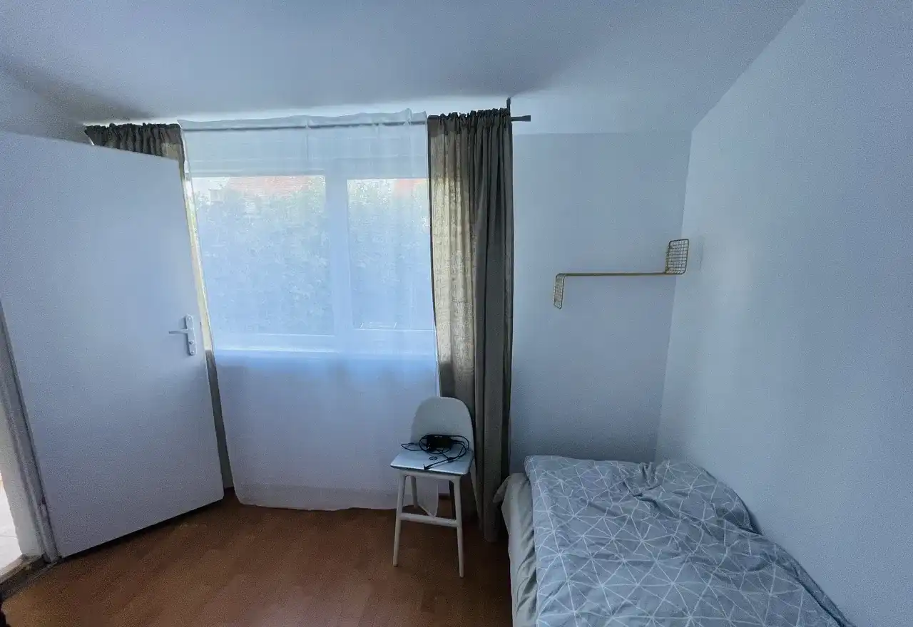 Do wynajęcia 20 min od Rynku dom szeregowy 90m2 z ogrodem 250M2 - zdjęcie 9