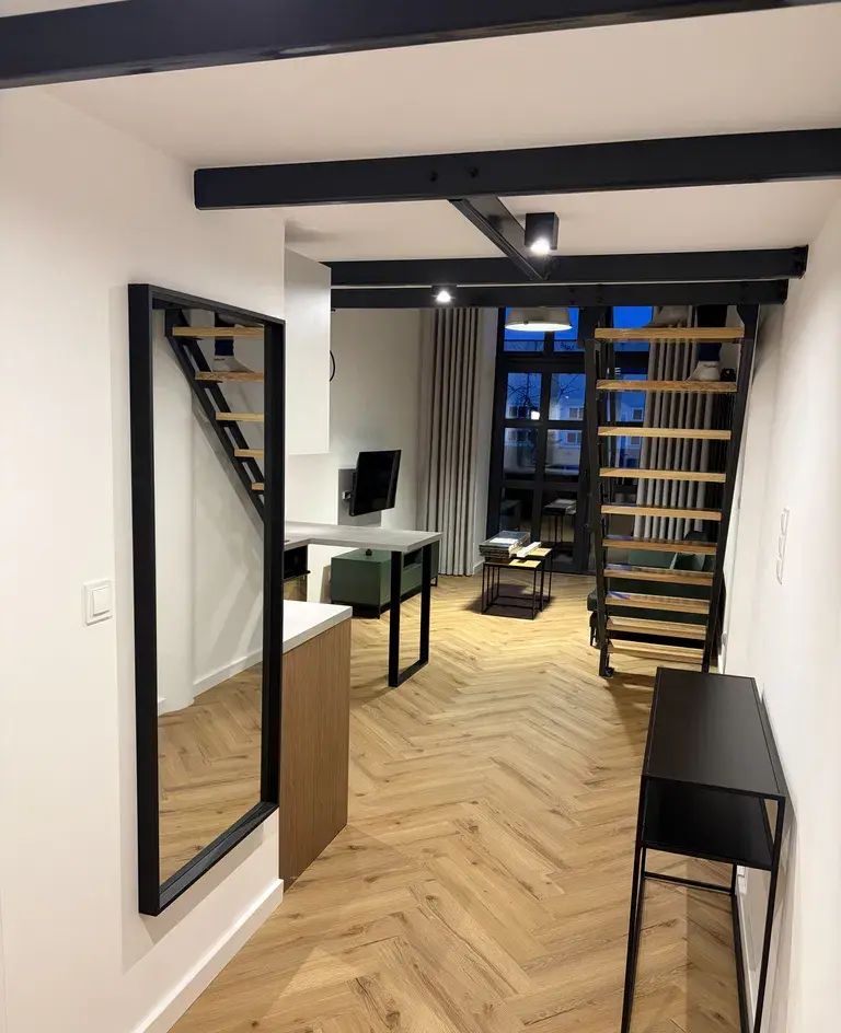 Dwupoziomowy loft|28+12 m² antresola z miejscem do pracy|Klimatyzacja - zdjęcie 7