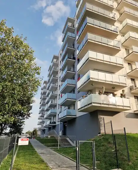 Mieszkanie 3-pokojowe z balkonem w nowym budynku - zdjęcie 9