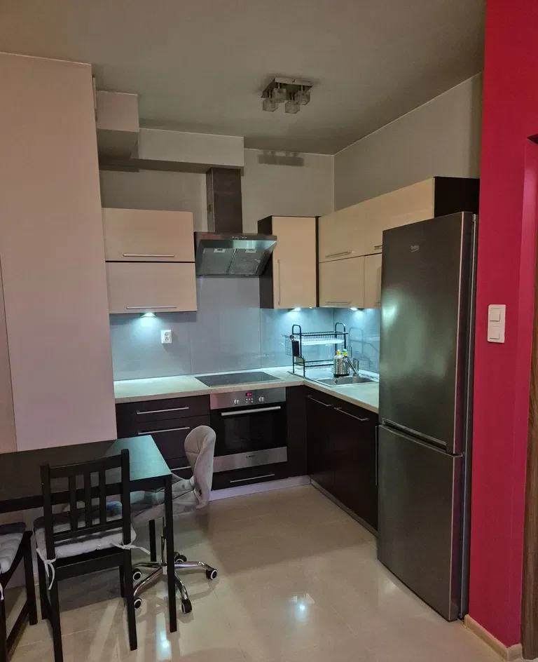 Nowoczesny apartament w w bardzo dobrej lokalizacji - zdjęcie 3