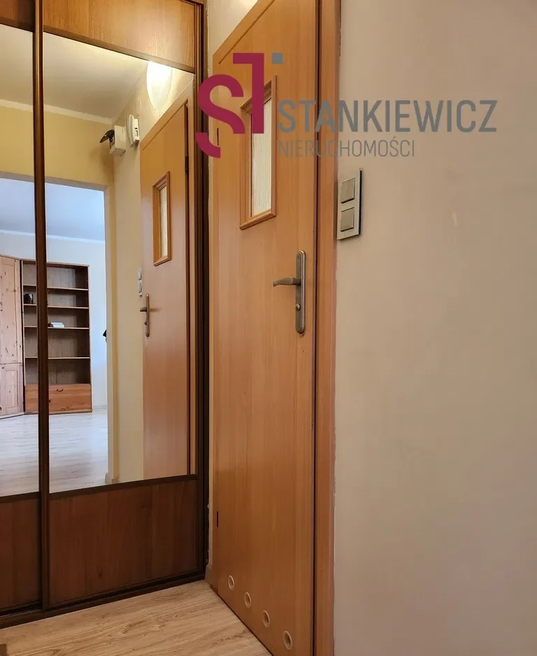 Umeblowana KAWALERKA z balkonem - zdjęcie 8