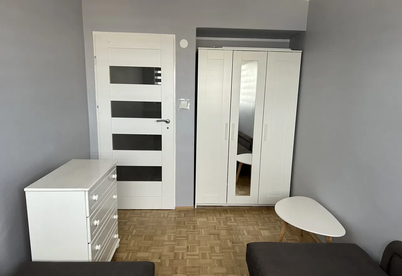 Wynajmę 3 pokojowe mieszkanie 48 m2 we Wrocławiu na Placu Grunwaldzkim - zdjęcie 5