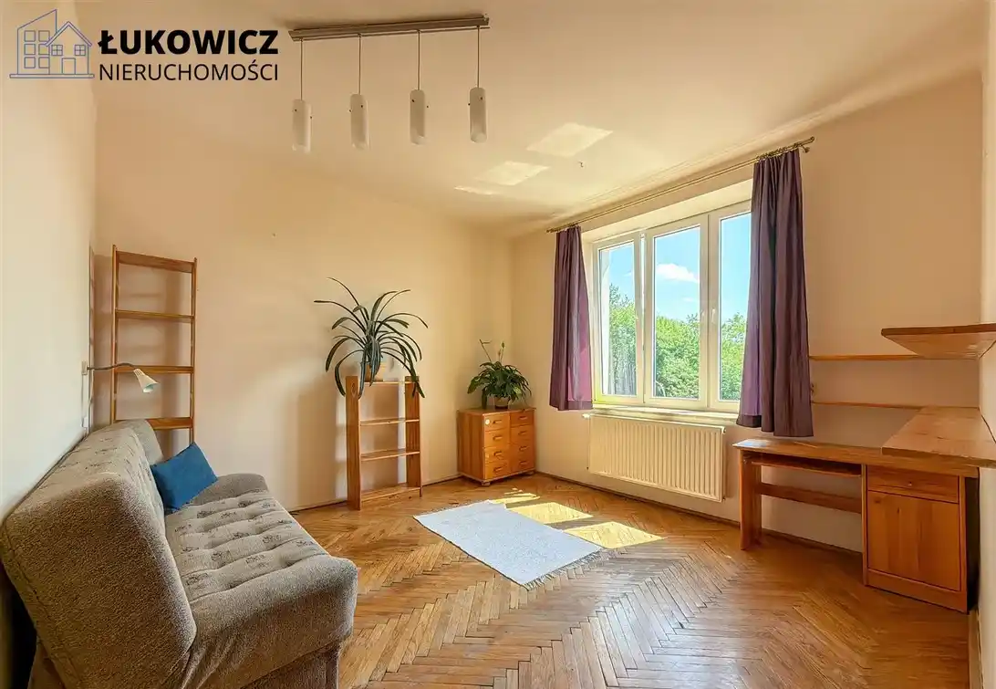3 pokojowe mieszkanie w centrum B-B 100m2! - zdjęcie 9