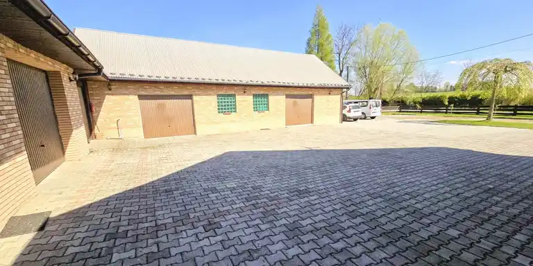 Dom z zapleczem 200m² w Goleszowie - zdjęcie 7