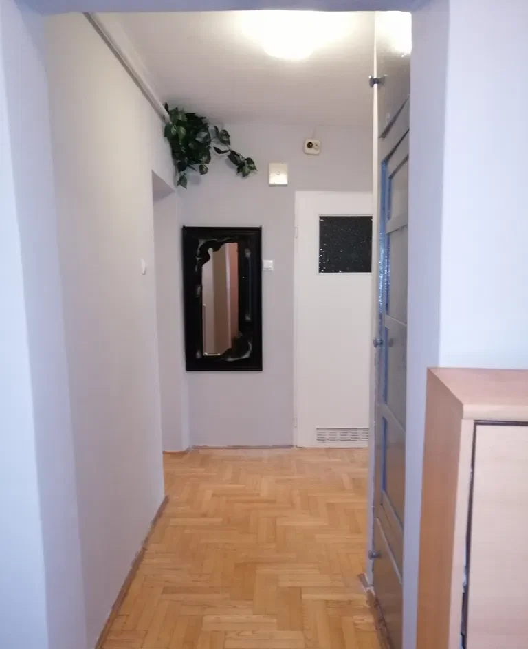 Duży pokój z balkonem do wynajęcia - zdjęcie 4