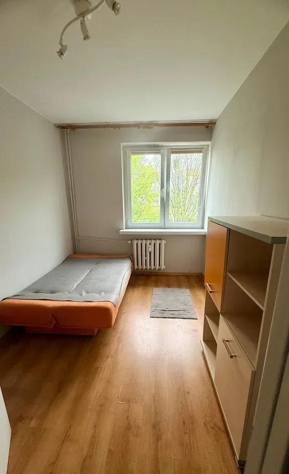 Do wynajęcia mieszkanie w bloku ul. Maratońska z balkonem. - zdjęcie 4