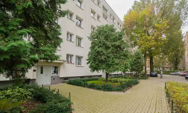 Pokój z prywatnym balkonem przy Dworcu Wileńskim - zdjęcie 10