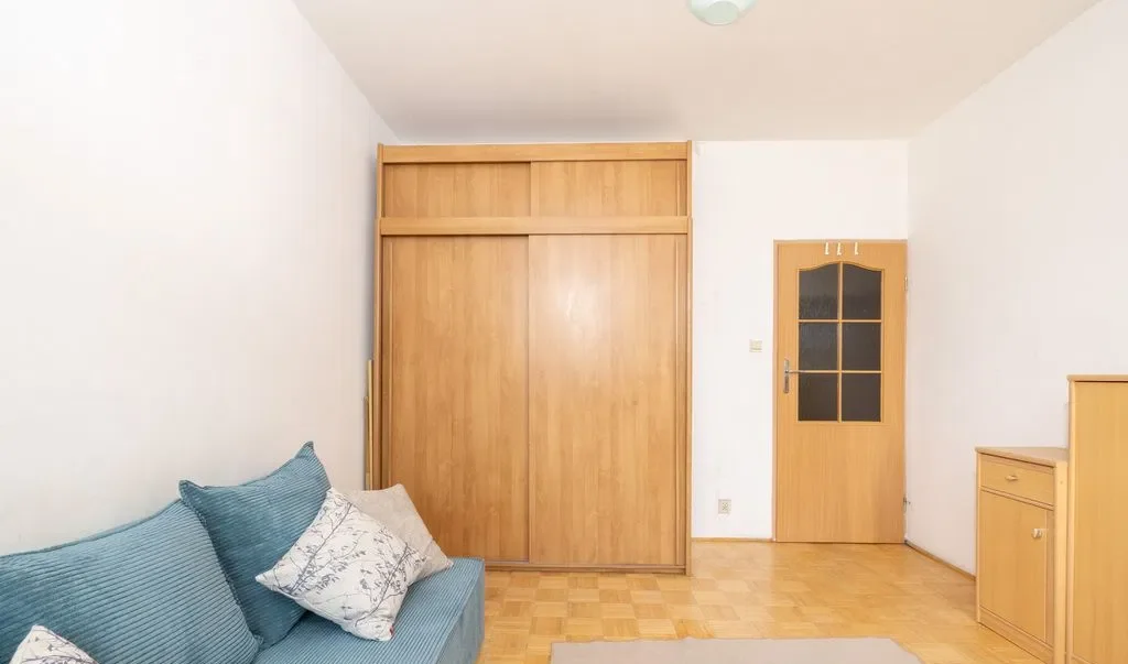 Dwu pokojowe mieszkanie przy ul .Metalowców - zdjęcie 9