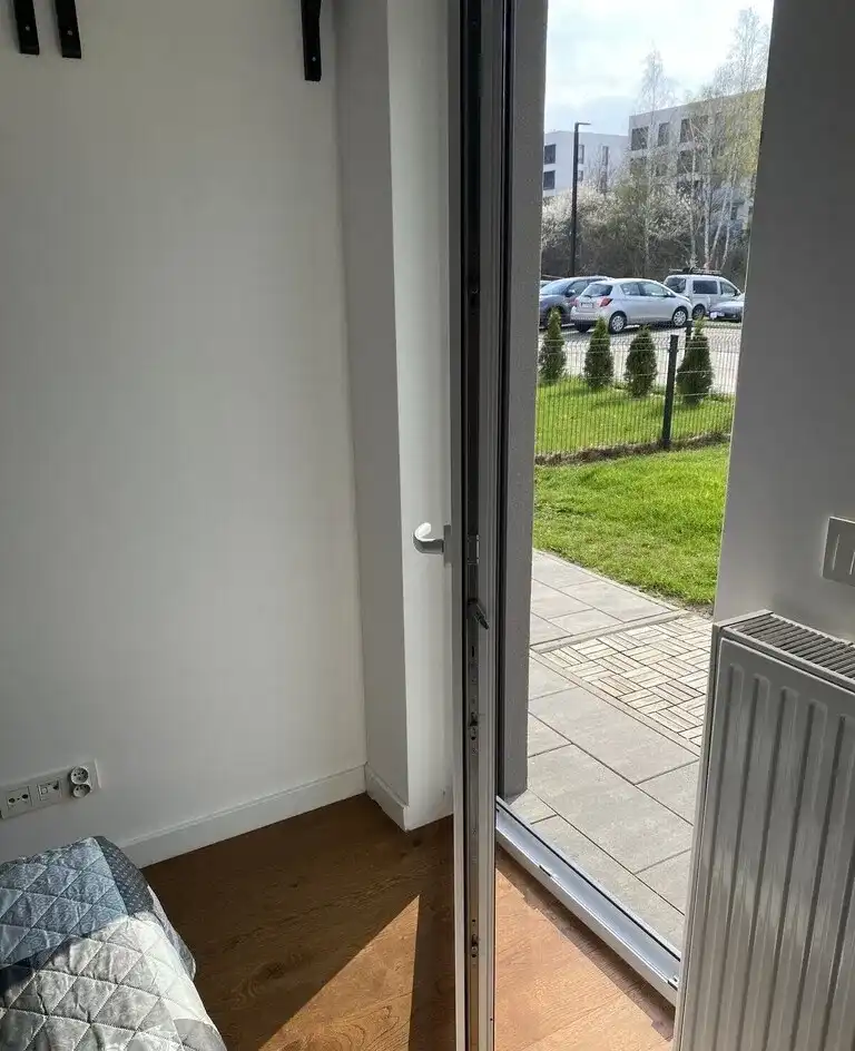 Apartament z ogrodem i garażem - zdjęcie 9