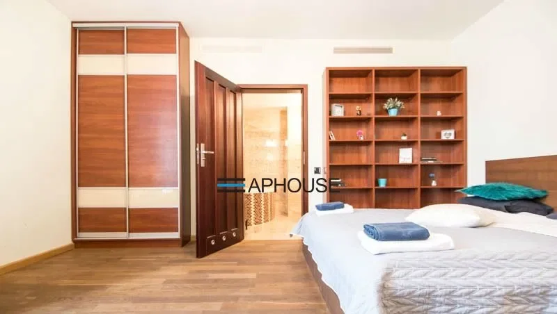 4-pokojowy apartament w centrum Krakowa - zdjęcie 10