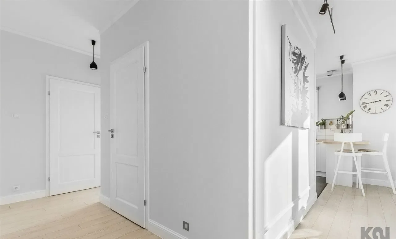 Przestronny apartament z garażem na Janowie - zdjęcie 8