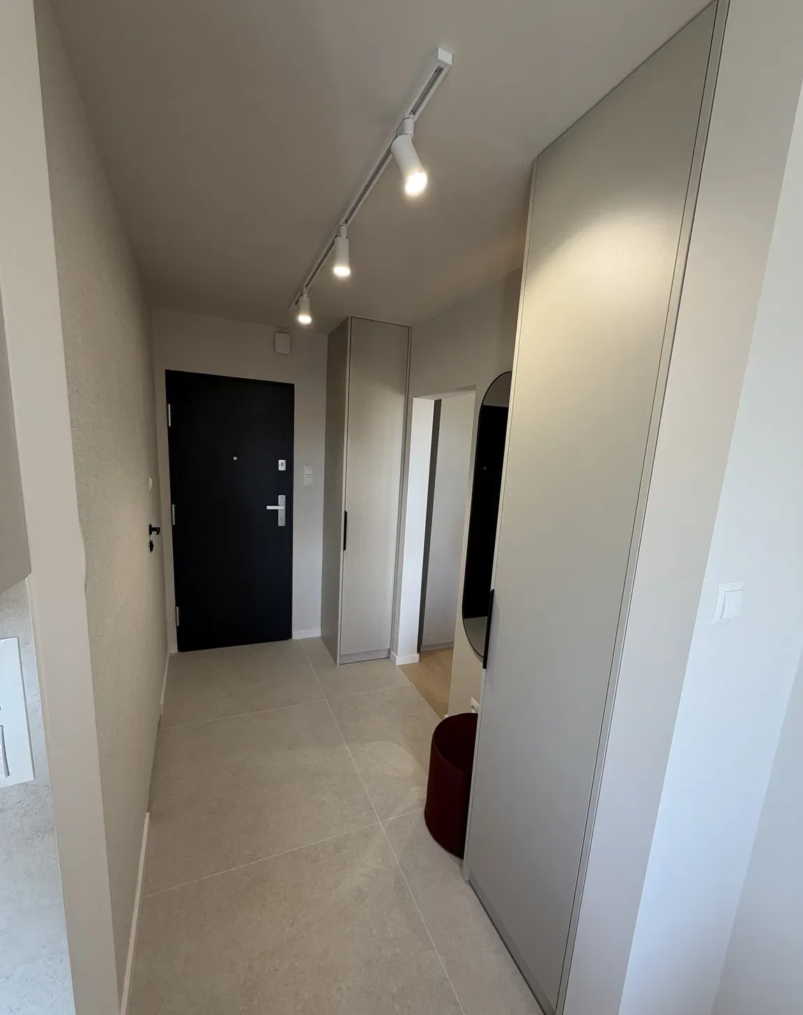 NOWOCZESNA KAWALERKA 38 m² PO GENERALNYM REMONCIE. - zdjęcie 7