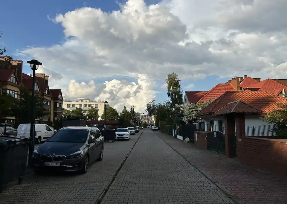 Kawalerka na 2 piętrze domu w cichej części Ursusa ul. Dzieci Warszawy - zdjęcie 9