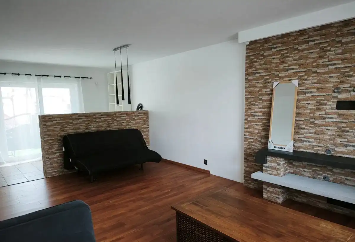 Do wynajęcia piętro domu z niezależnym wejściem-2 pokoje-balkon-Konin - zdjęcie 2