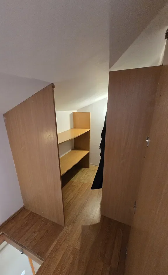 Warszewo 2 pokoje + sypialnia z garderoba na antresoli - zdjęcie 6