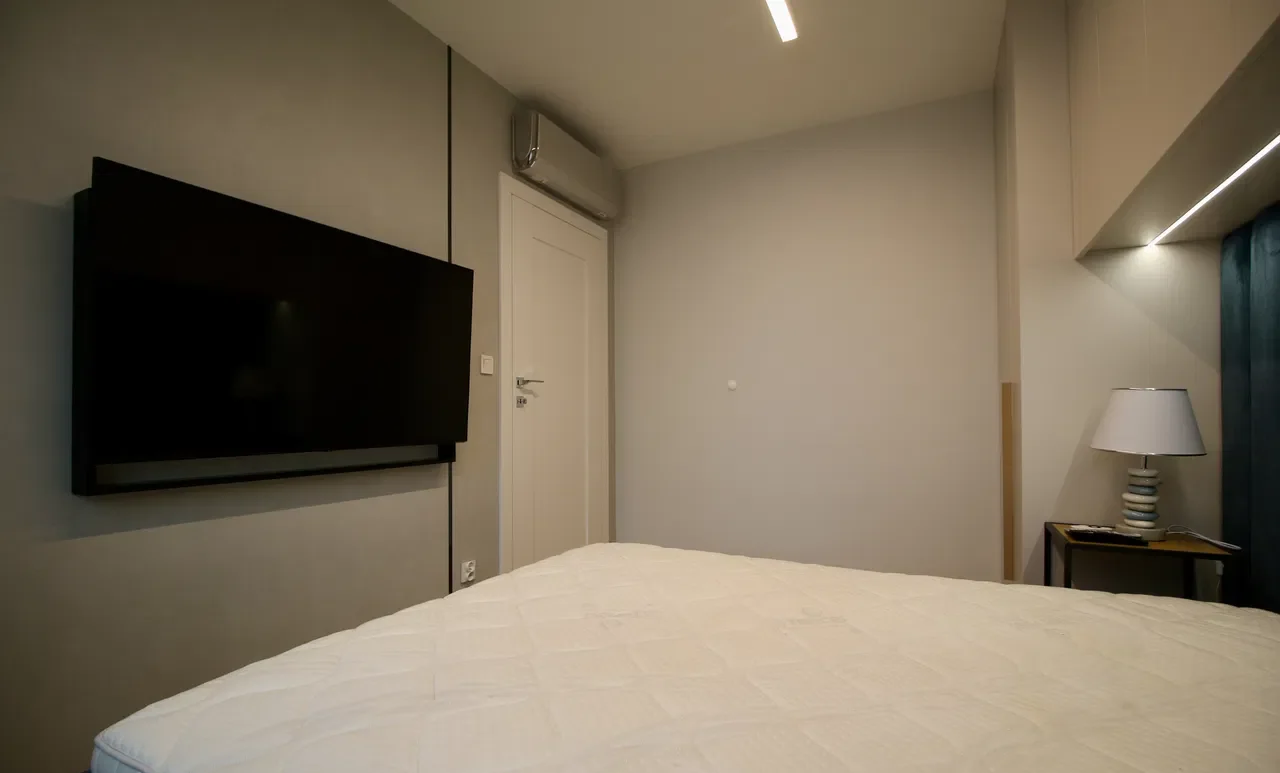 PL/RU Obok Bonarki/ Balkon / 2 pokoi / Klima/ Wysoki standard / Fredry - zdjęcie 7