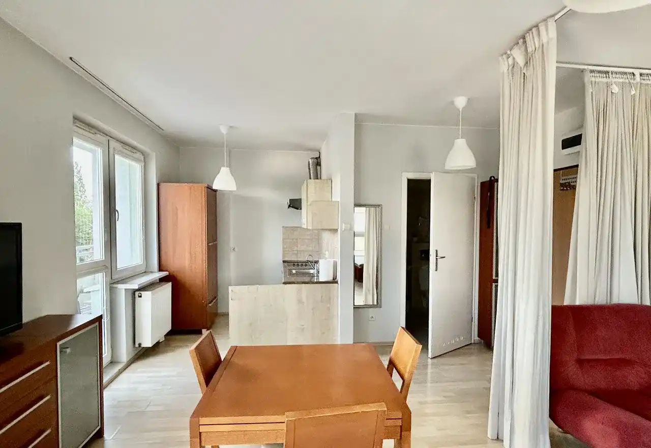 Mieszkanie 45 m² z balkonem i windą; blisko stacji kolejowej. - zdjęcie 6