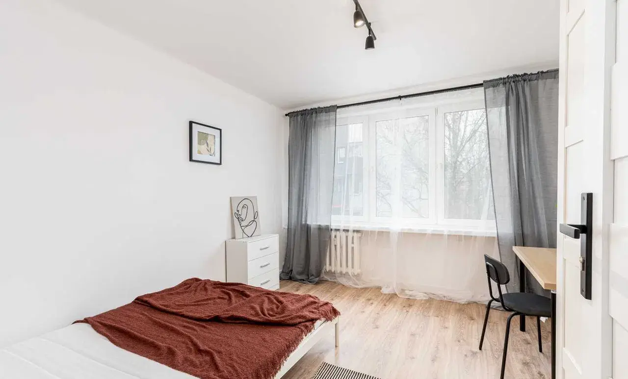 Pokój jednoosobowy w M. 3 pok | autobus 3 min | Prądnik Czerwony  AGH, UP, PK, UR, UEK