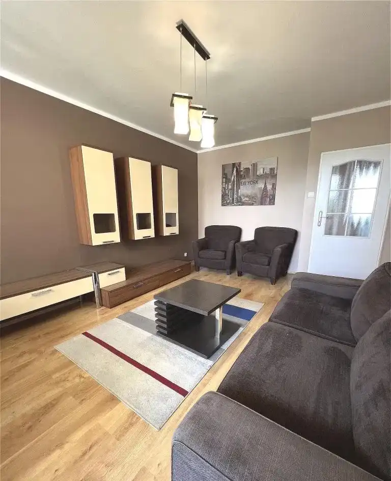 3-pokojowe mieszkanie z garderobą,balkonem,piwnicą - zdjęcie 2