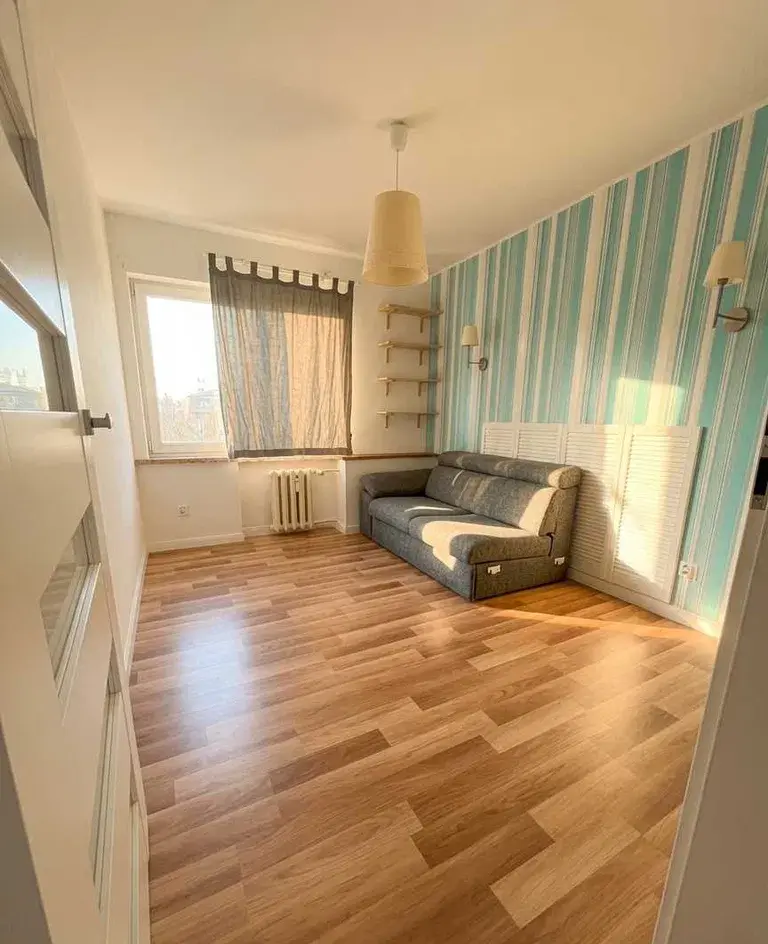 Mieszkanie Rumia Zagórze 4 pokoje 2 osobne pokoje duży salon i osobna kuchnia. - zdjęcie 4