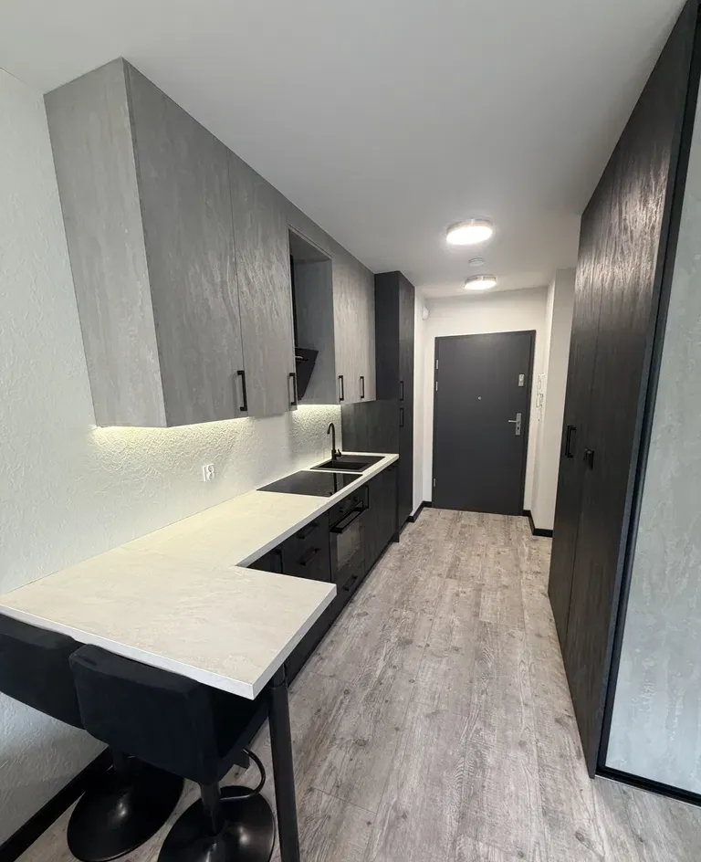 KAWALERKA DO WYNAJĘCIA W CENTRUM - zdjęcie 3