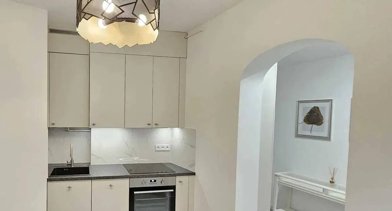 Ładne, dwu- pokojowe mieszkanie w centrum. 65m2. - zdjęcie 4