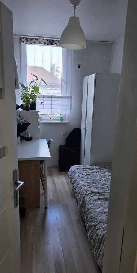 Do wynajęcia pokój w mieszkaniu przy ul. Chełmskiej 6/8 CZYSTE, CICHE - zdjęcie 2