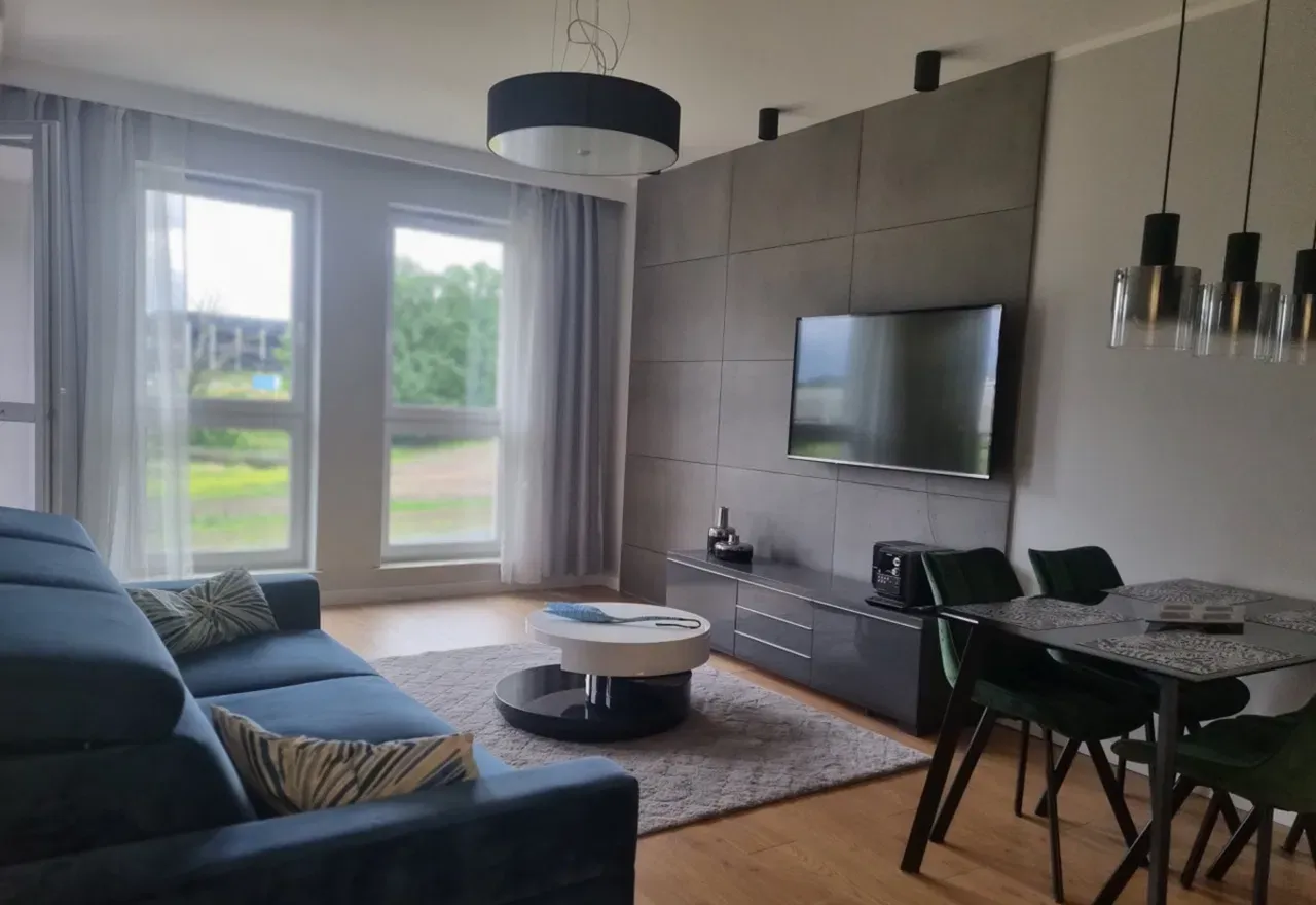 Wynajmę mieszkanie 2 pok 48 m2 wysoki standard wolne od zaraz - zdjęcie 3