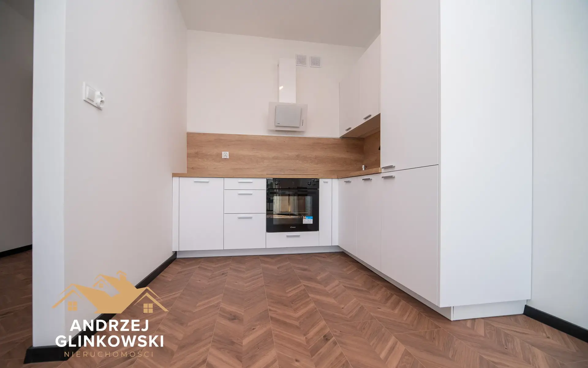 NOWOCZESNY APARTAMENT - KRÓLOWEJ BONY - zdjęcie 10