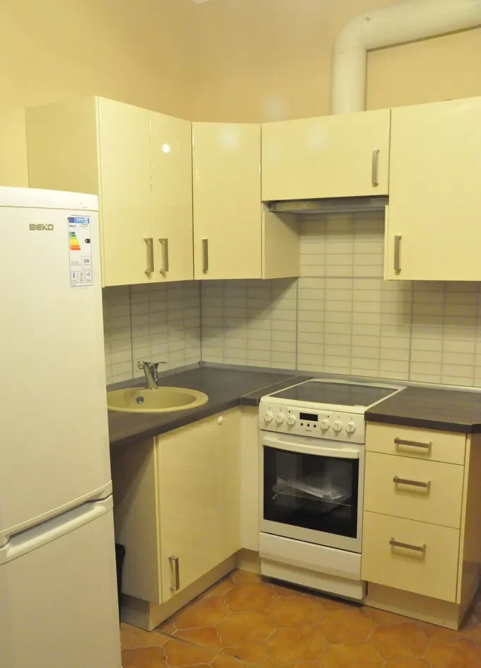 Pokój na Winogradach 11 m2 (bezpośrednio) - zdjęcie 10