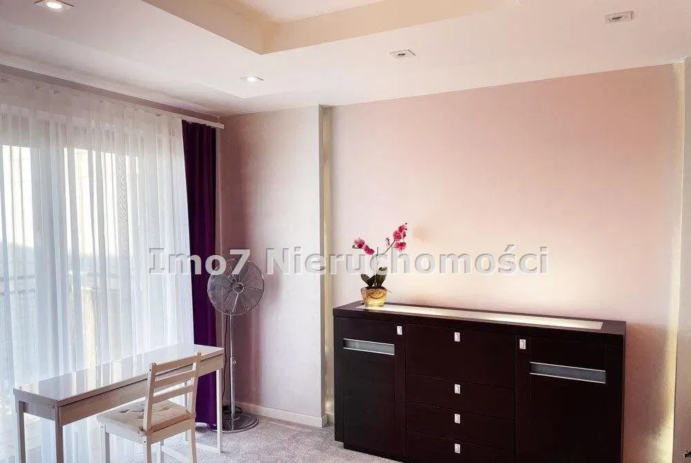 Mieszkanie 58 m2, 2 pokoje, z garażem i balkonem - zdjęcie 6