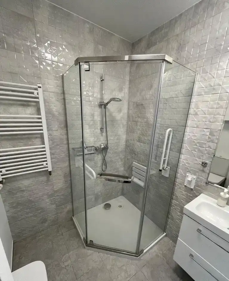 Nowoczesne 2 pokoje z balkonem / Nowe budownictwo/ 44m2 / Winda - zdjęcie 4