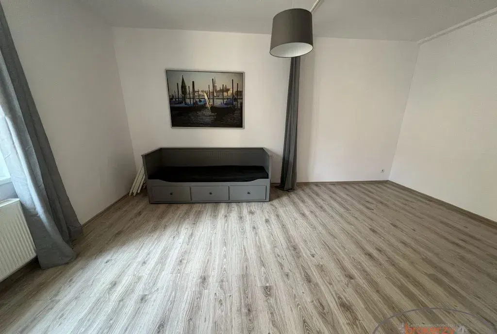 Kawalerka w centrum Jeżyc, ul. Wawrzyniaka, Poznań - zdjęcie 4
