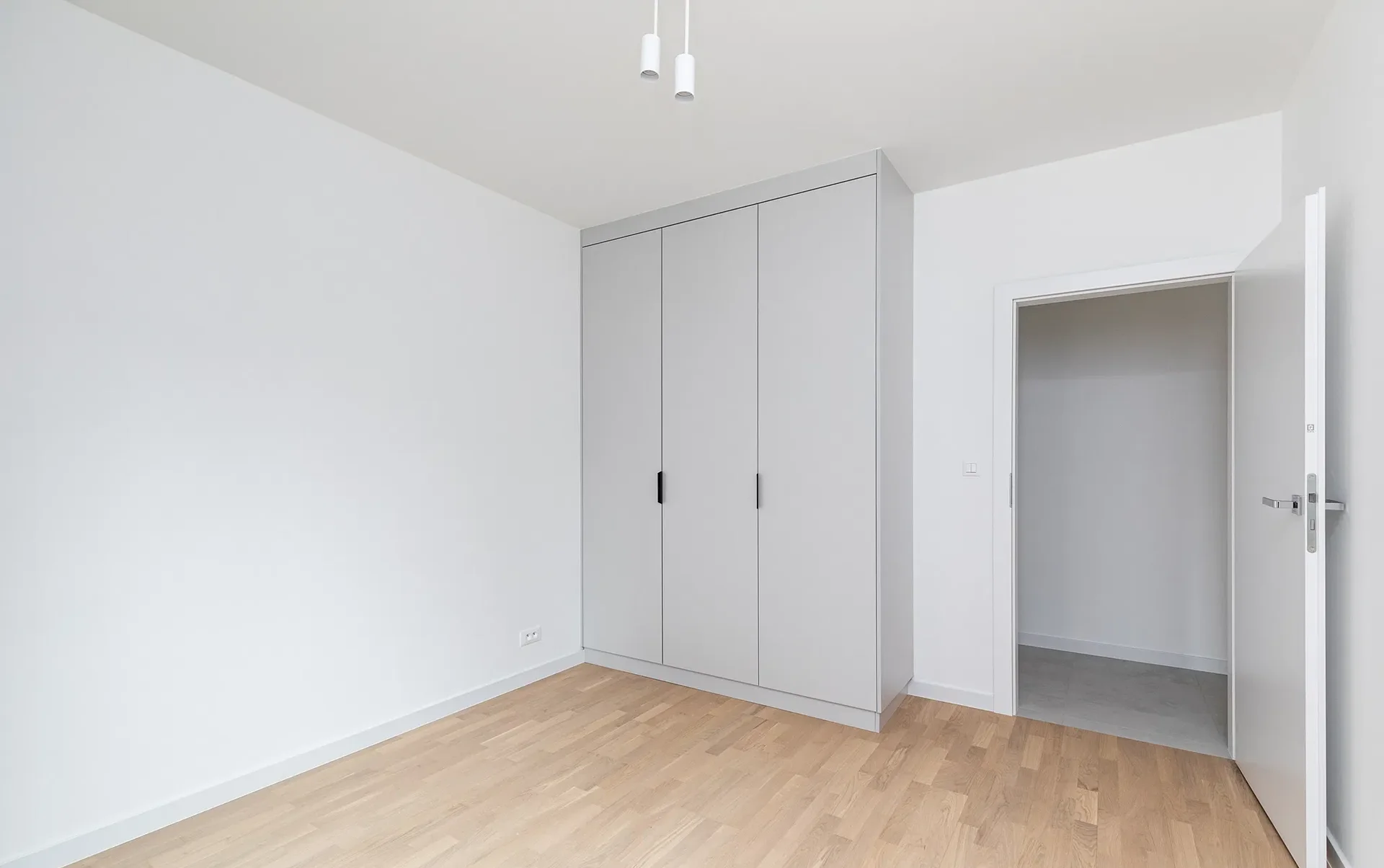 3 pokojowe mieszkanie (75m2) na Porcie Praskim - zdjęcie 9