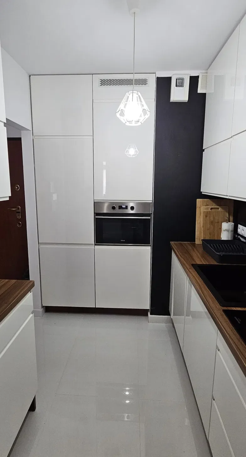 Mieszkanie 2 pok, balkon, garaż - zdjęcie 8