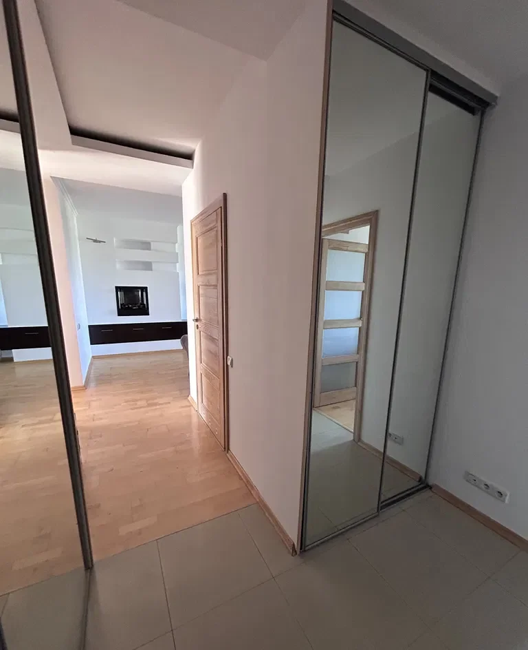 Przestronne mieszkanie 80 m² w zielonej części Warszawy (Stara Miłosna, Wesoła) - zdjęcie 3