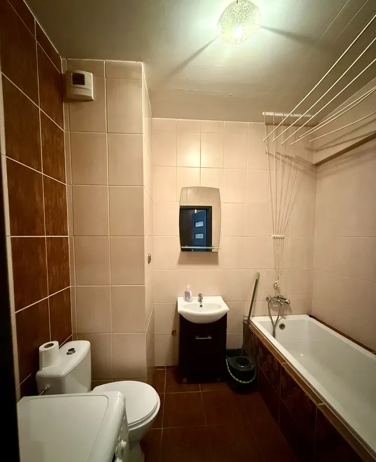 Kawalerka do wynajecia od zaraz przy Hawelanskiej, Winogrady. Duzy balkon! Umeblowane - zdjęcie 5