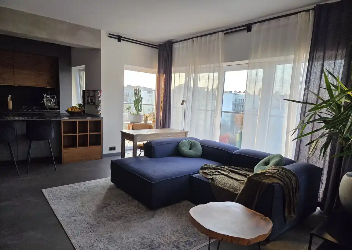 Modernistyczne-Spa wnętrze w sercu Poznania na wynajem krótkoterminowy - zdjęcie 6