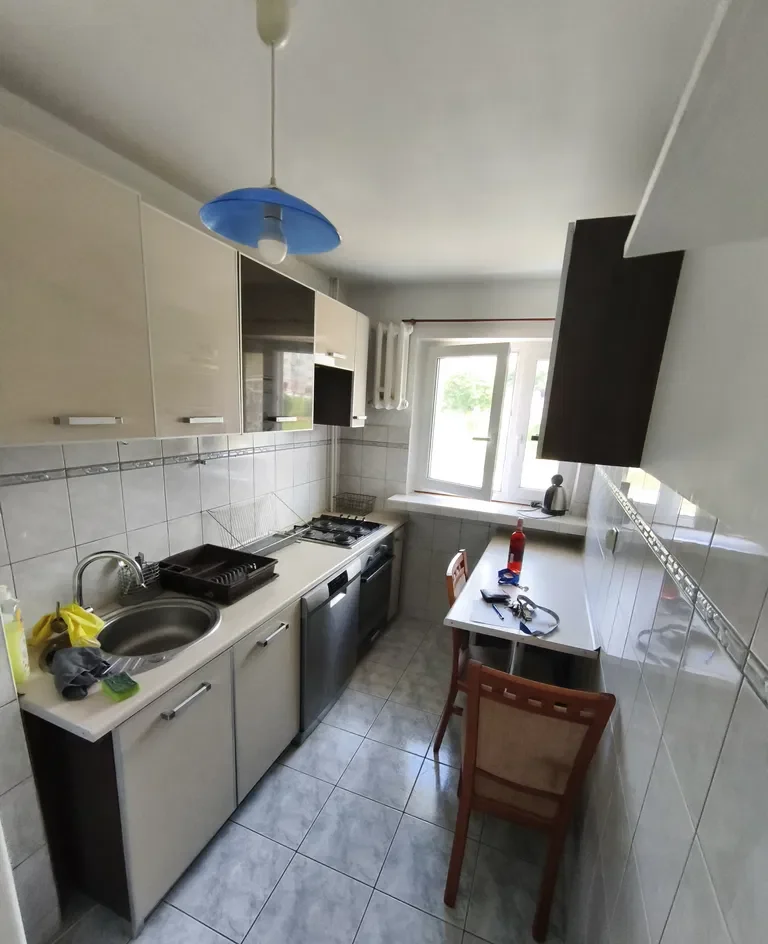 Mieszkanie 3-pokojowe z balkonem ul Sucharskiego 48 m2 - zdjęcie 3