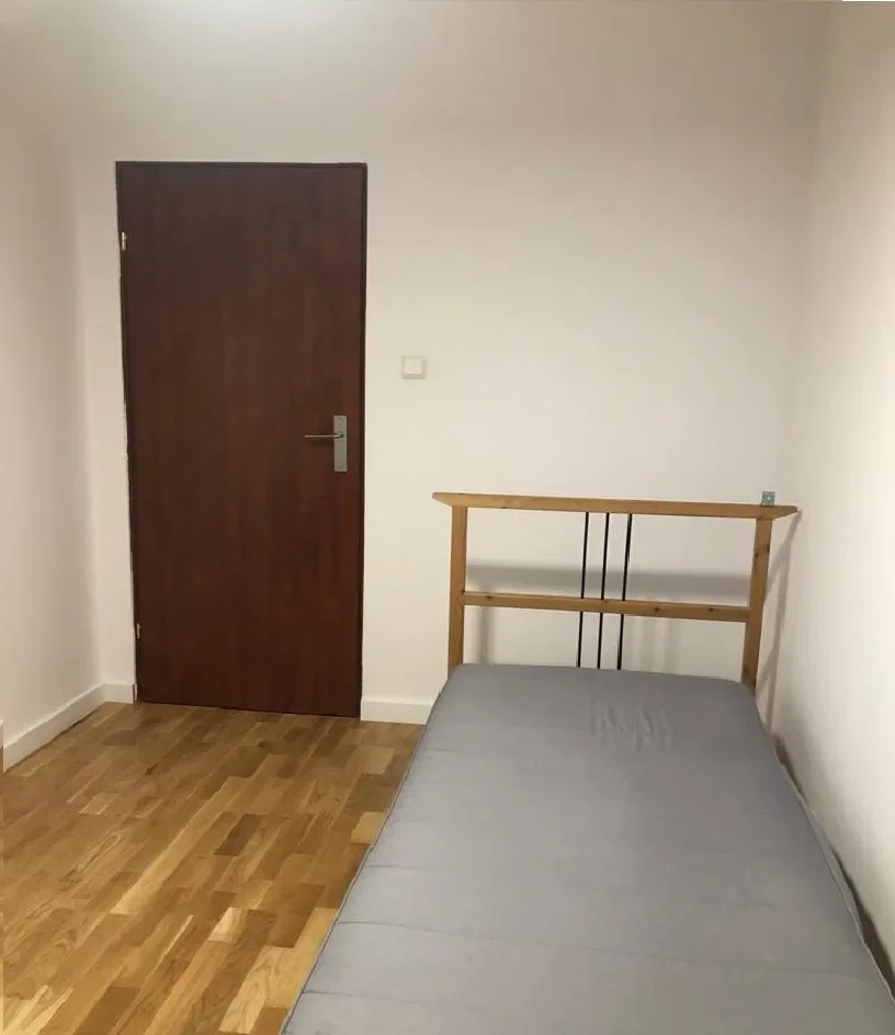 Modern 3BR Apartment, Large Balcony, 100 m from Metro Kondratowicza - zdjęcie 10