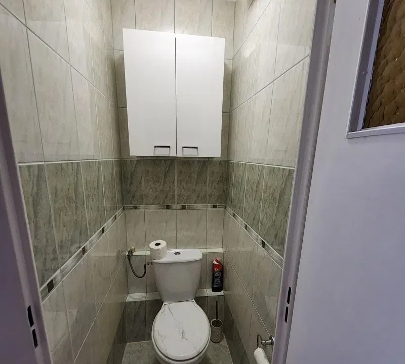 Centrum, 2 pokoje, parter, duży balkon. - zdjęcie 9